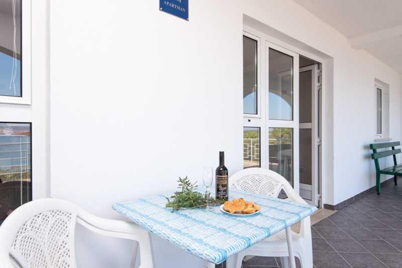 Apartmani Dubravko Putnikovic Ngoại thất bức ảnh